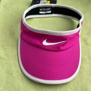 Nike Pink tennis Visor with White Trim. S/M. New